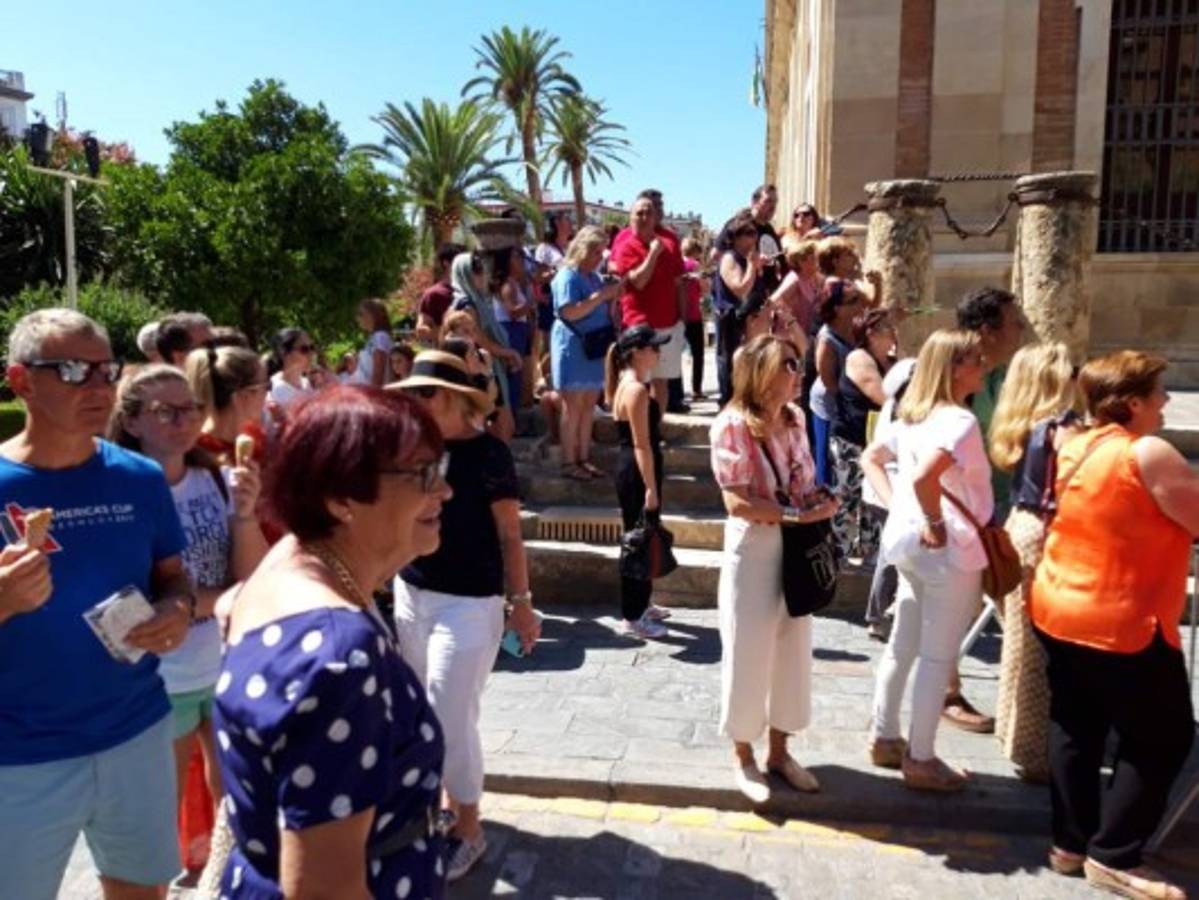 Con invitados de lujo: Las imágenes de la boda de Sergio Ramos y Pilar Rubio