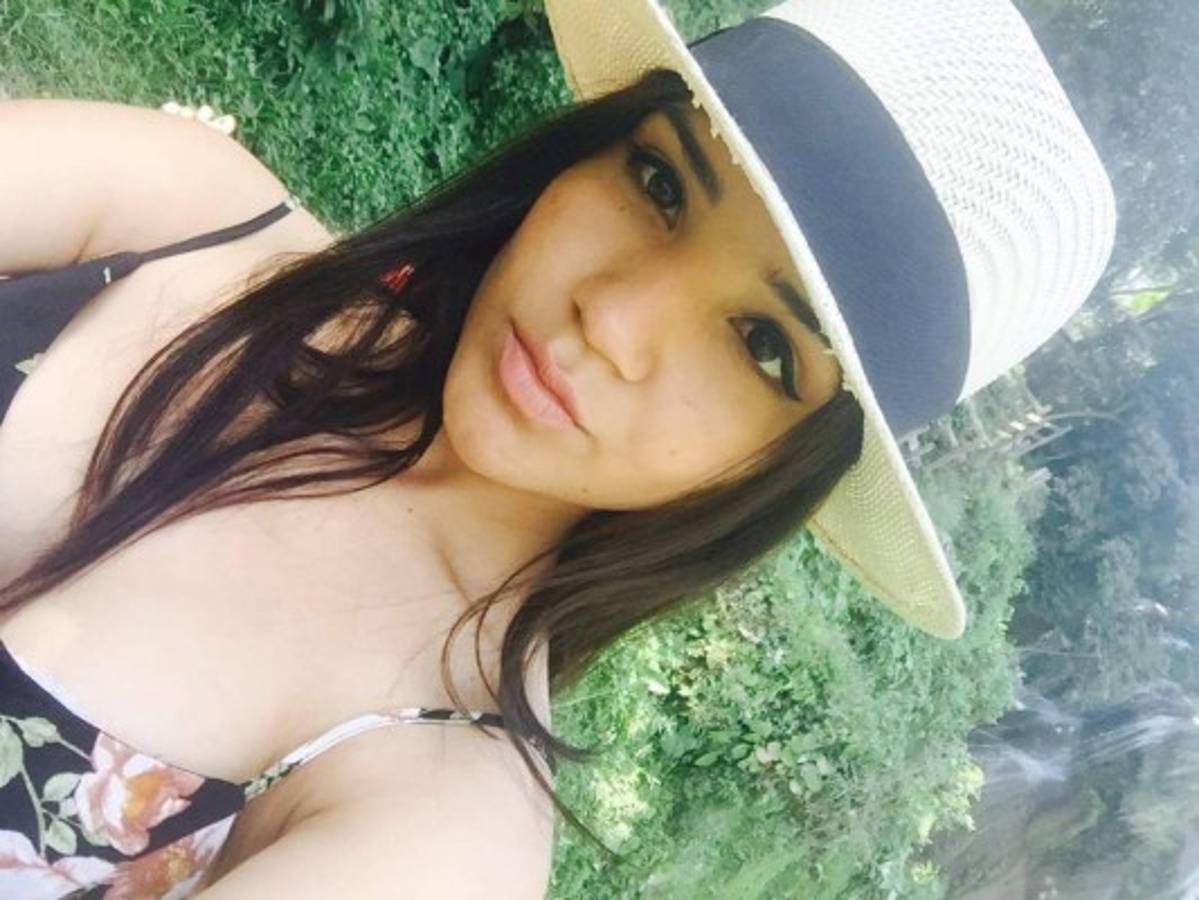 Cesia de León, la modelo hondureña que sube la temperatura de Semana Santa