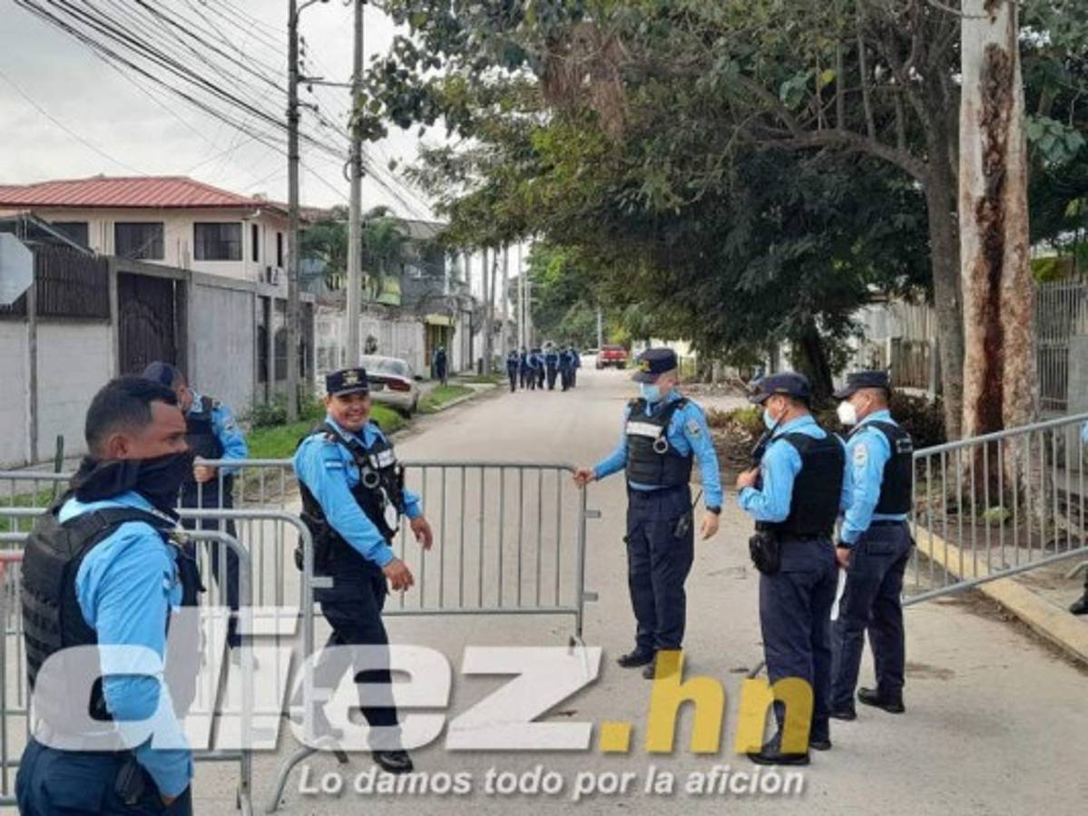 En fotos: Policía Nacional blinda el estadio Yankel Rosenthal horas antes del Marathón-Olimpia