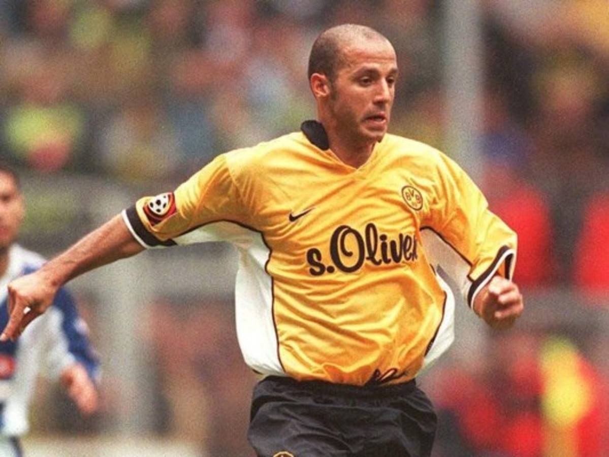 Las cláusulas de los futbolistas al descubierto: Fiestas, no viajar en avión y una playa privada