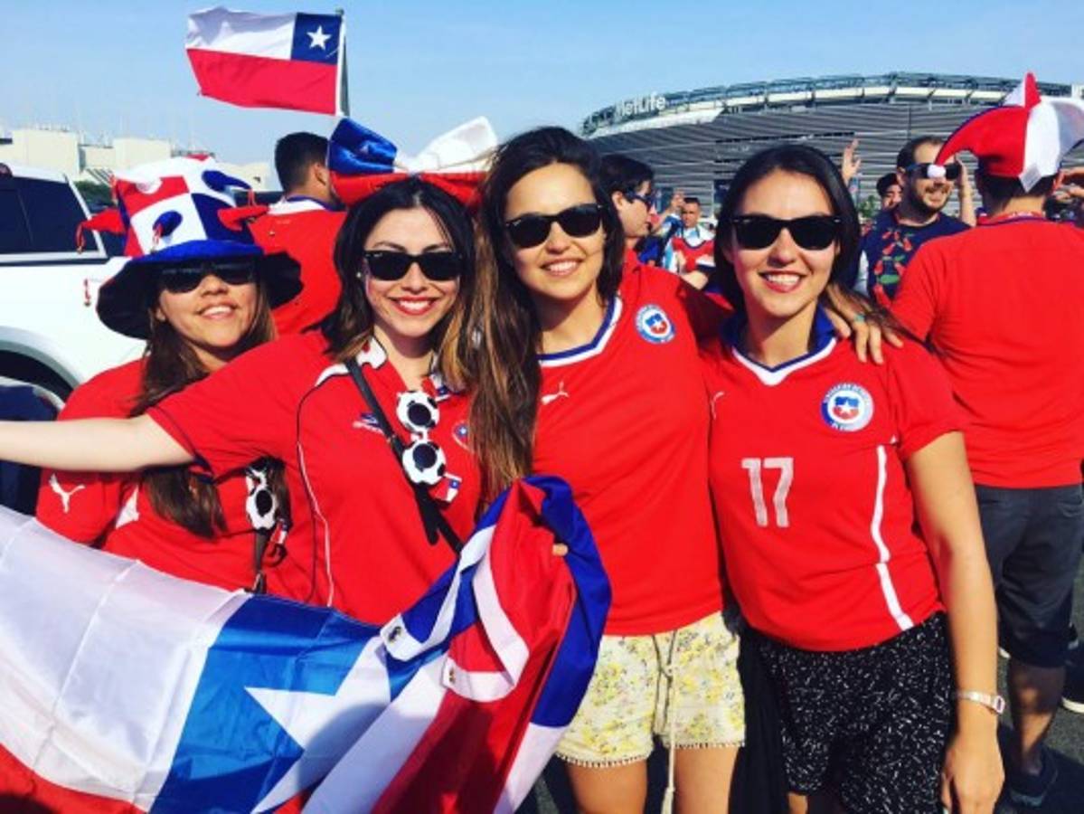 ¡Ambiente espectacular! de argentinos y chilenos previo a la final de la Copa América