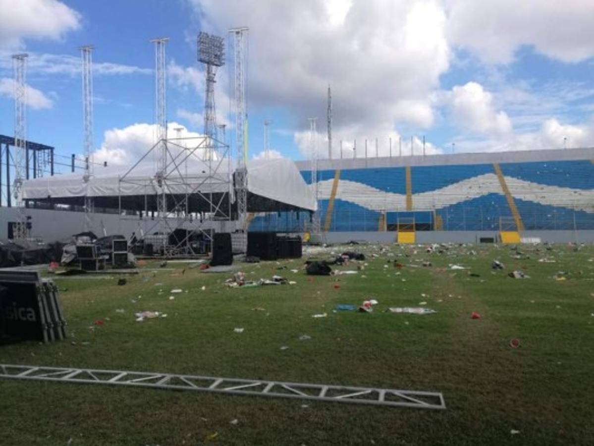 ¡En fotos! Así quedó la grama del estadio Morazán tras concierto en San Pedro Sula