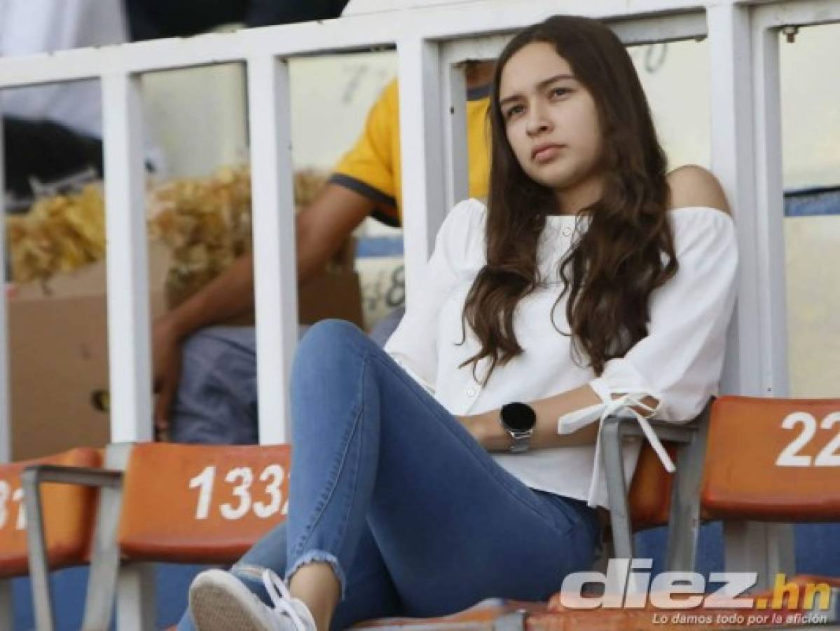 Las bellezas que adornan el estadio Nacional de Tegucigalpa en el Olimpia-Marathón