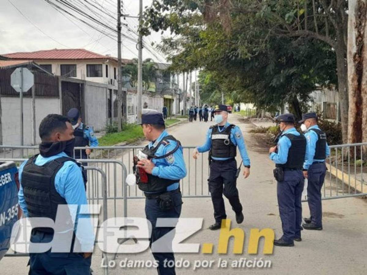 En fotos: Policía Nacional blinda el estadio Yankel Rosenthal horas antes del Marathón-Olimpia