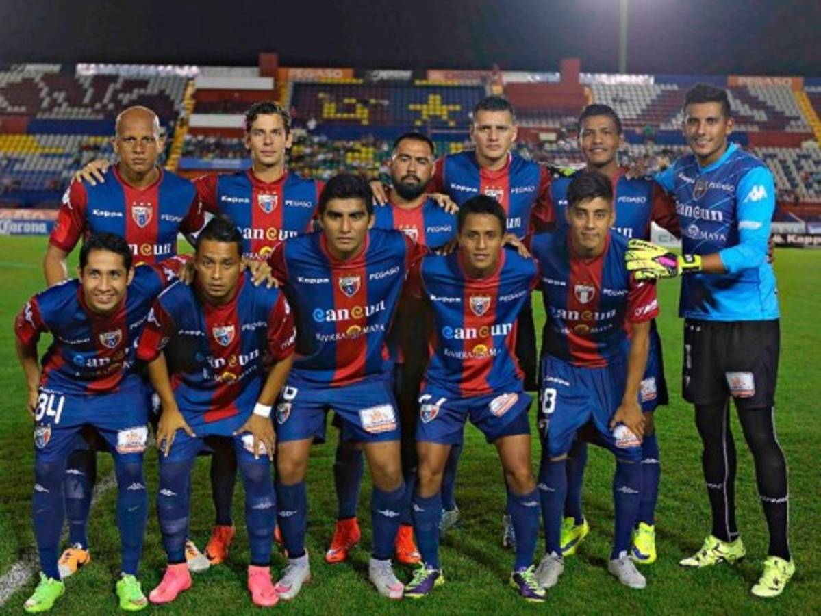 ¡INCREÍBLE! Históricos equipos campeones que ahora juegan en divisiones inferiores
