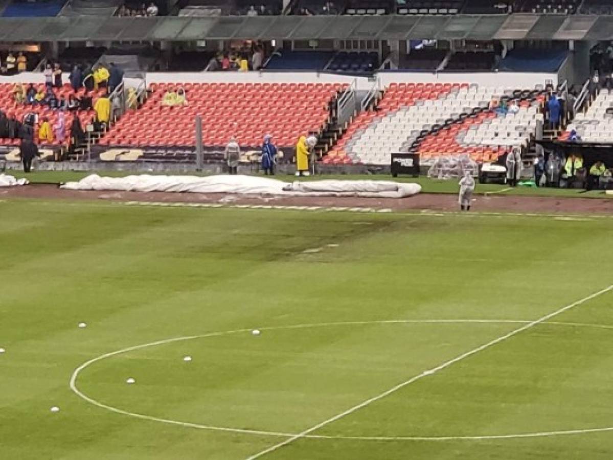 EN FOTOS: Así de pésima luce la cancha del estadio Azteca