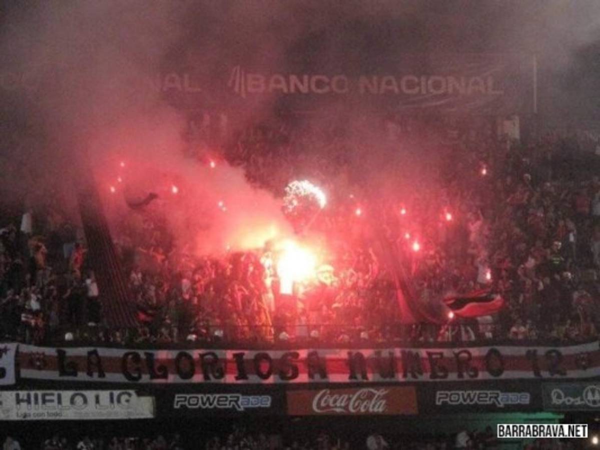¡Llegan a un grande! Así es Alajuelense, club al que llegará Rojas y Garrido