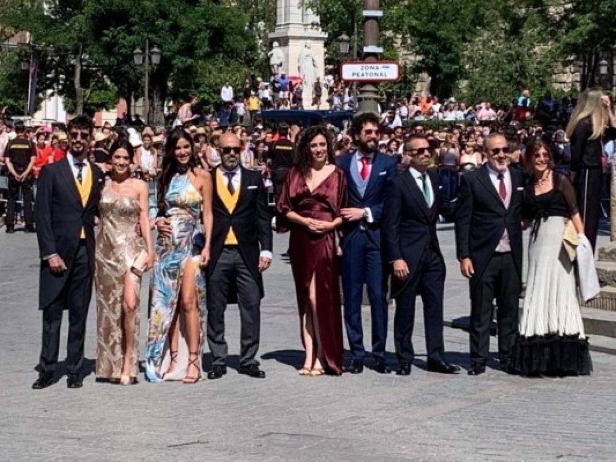 Con invitados de lujo: Las imágenes de la boda de Sergio Ramos y Pilar Rubio