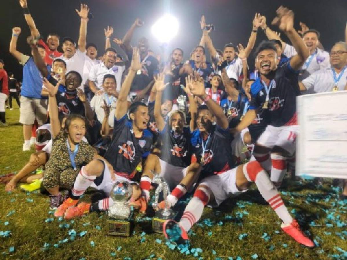 ¡Campeones¡ Hernández United da la sorpresa y se lleva la Delaware Super Cup en su primera edición