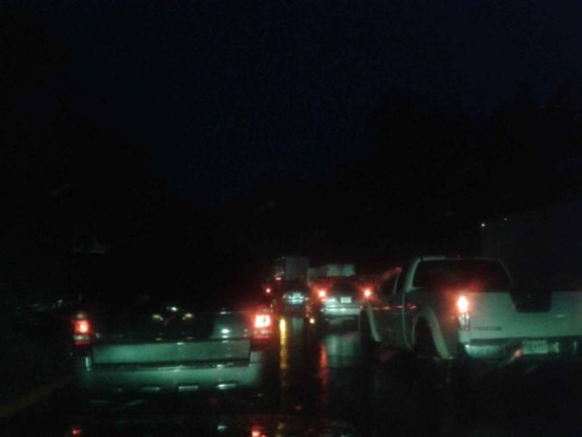 EN FOTOS: Fuerte tormenta eléctrica desata caos en San Pedro Sula