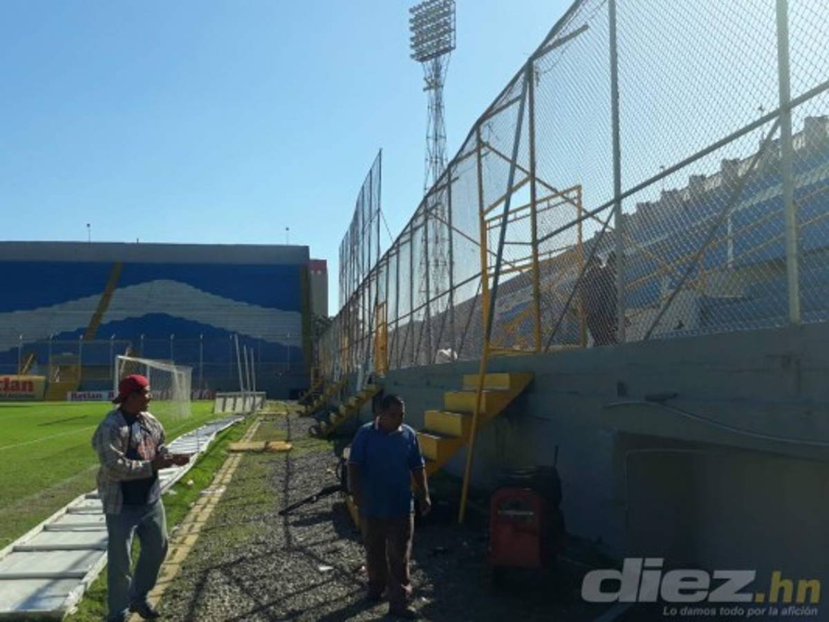 Botellas de vidrio, portones rotos y piedras, así amaneció el estadio Morazán