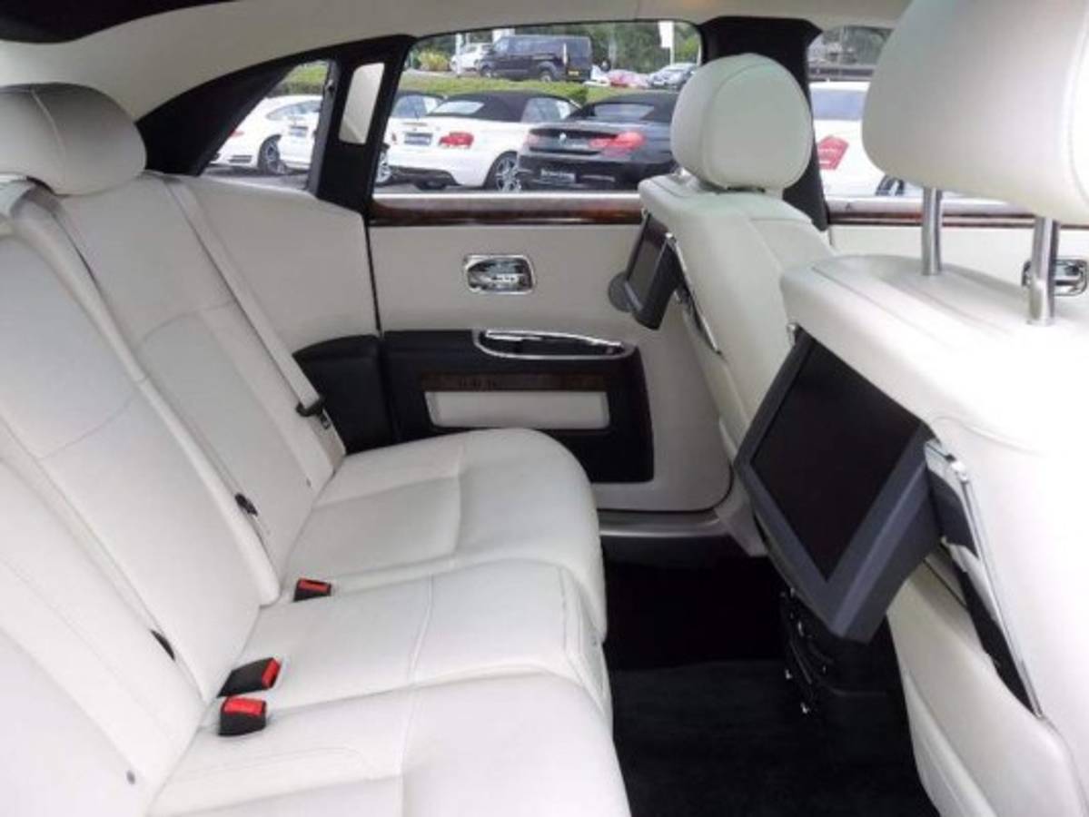 Así es el espectacular Rolls-Royce que puso a la venta Wilson Palacios