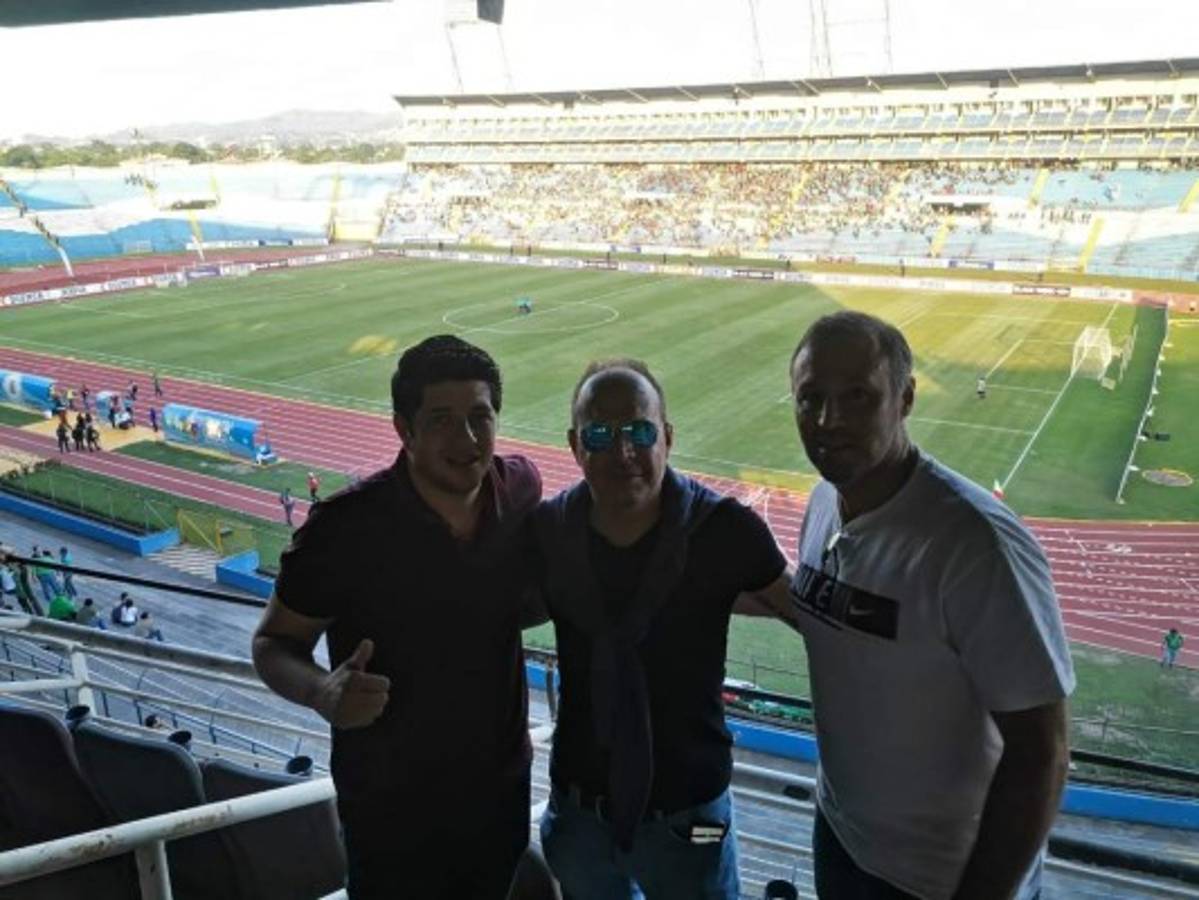 Héctor Vargas pierde la cabeza y es expulsado; la tristeza de Maldonado y los contratistas en el Olímpico