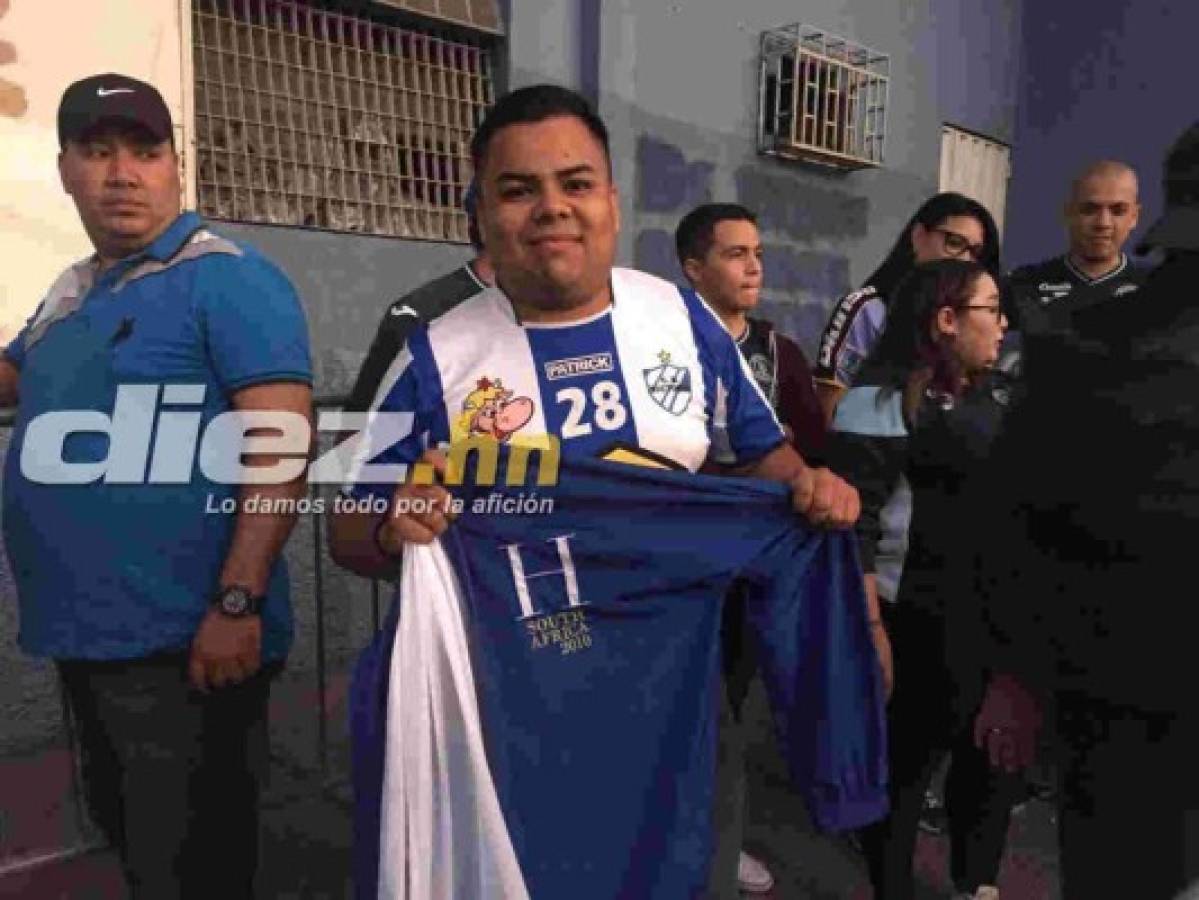 Final Motagua-Saprissa: Fantasmas, payasos y mascotas; la elegancia de Diego Vázquez en el Nacional