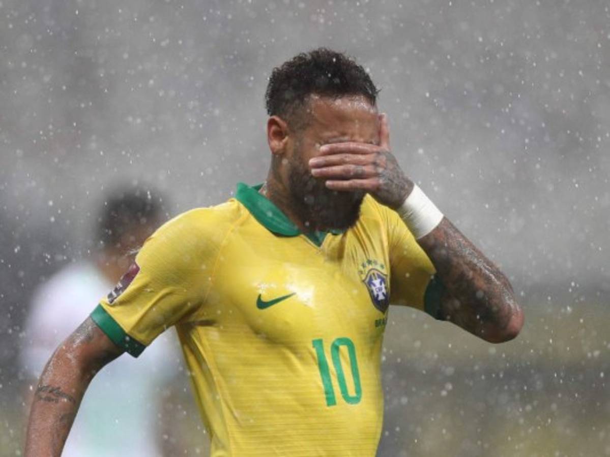 NO SE VIO EN TV: Así fue captado Neymar en la paliza de Brasil y la triste foto de Arias