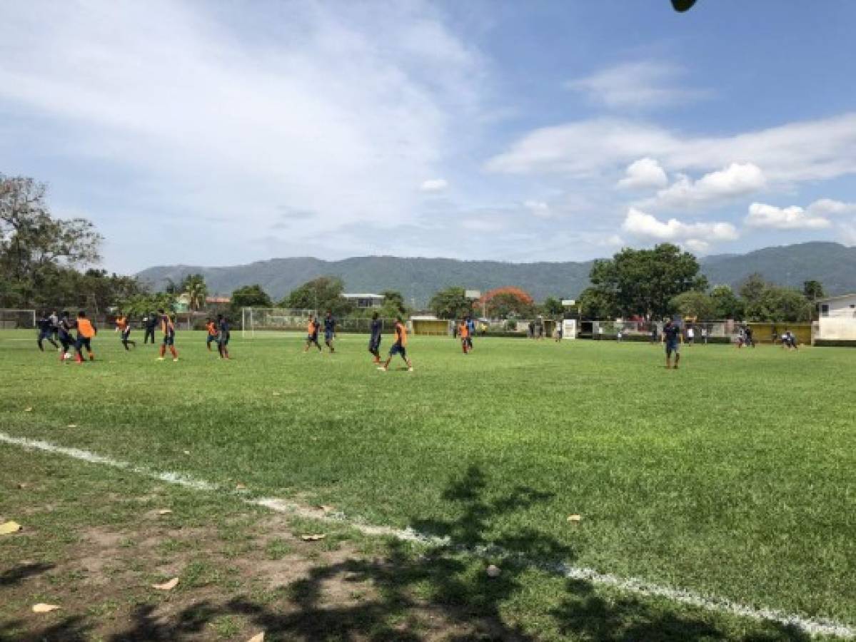 EN FOTOS: Así fue el primer entreno de Hernán Medford con el Real España