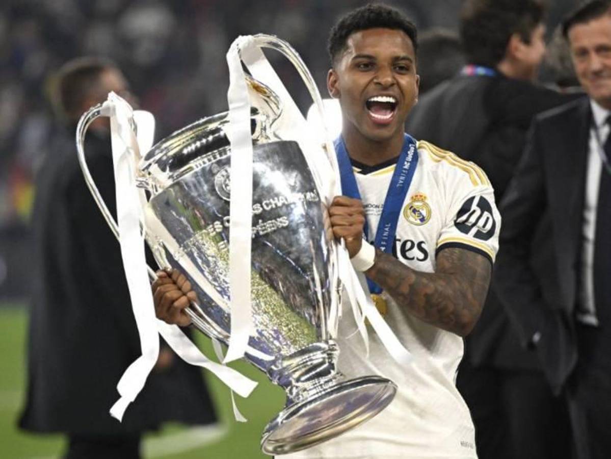 Monstruosidad de equipo: así será el 11 del Real Madrid para la próxima temporada y Bellingham cambia de rol