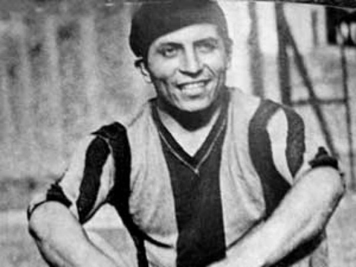 'Mágico' González de los 22 futbolistas más fascinantes según libro argentino