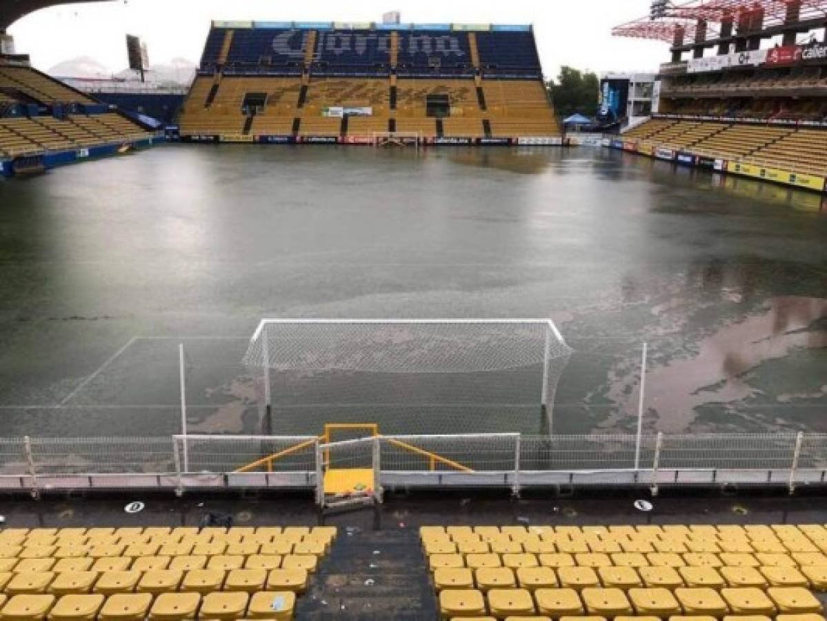 Fuerte tormenta en Culiacán causa estragos e inunda el estadio de Dorados