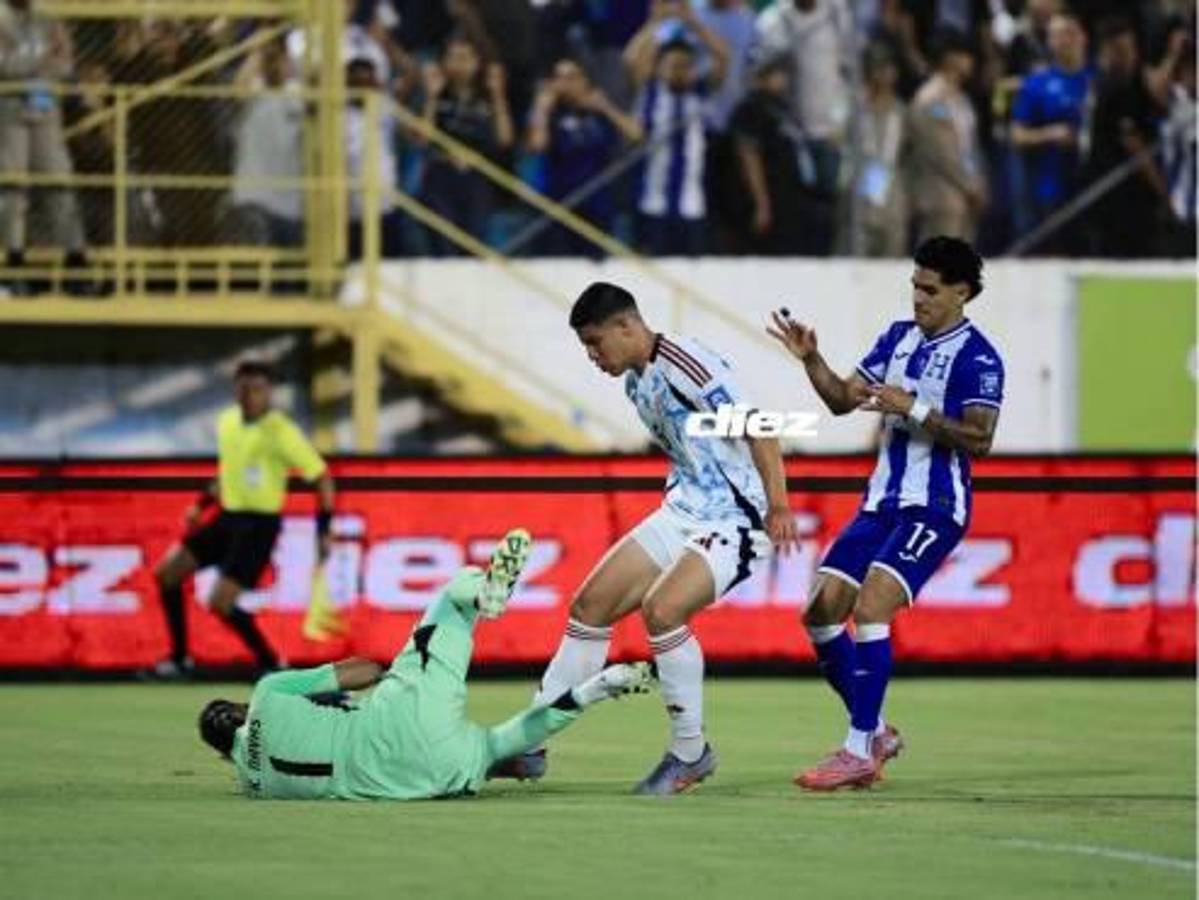 Los jugadores de Honduras y Costa Rica que están apercibidos: una amarilla y se pierden el último partido