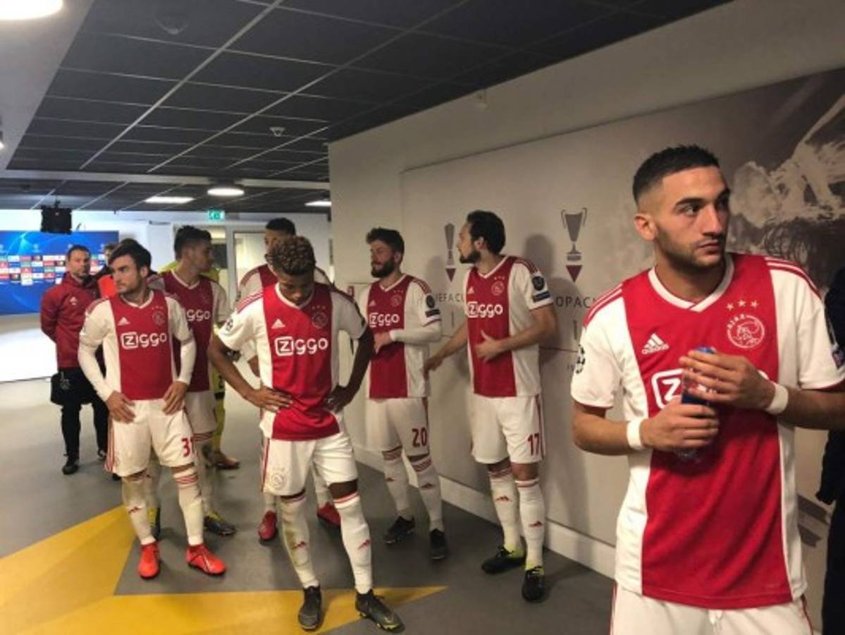 No viste en TV: El espectacular camerino del Ajax y la visita de Florentino Pérez