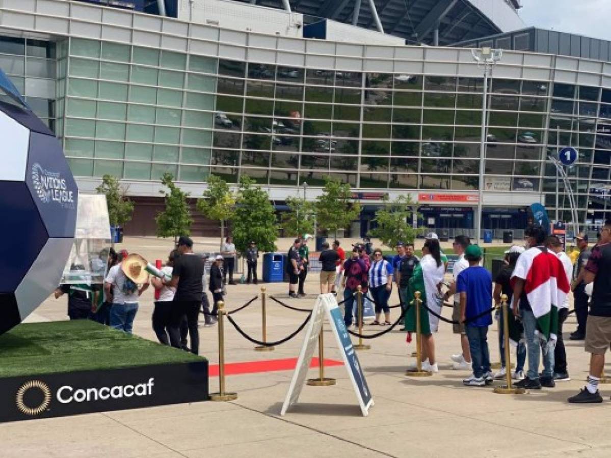 Así se vive el ambiente previo al Honduras-Costa Rica en Denver: Familia de jugador de la H presente