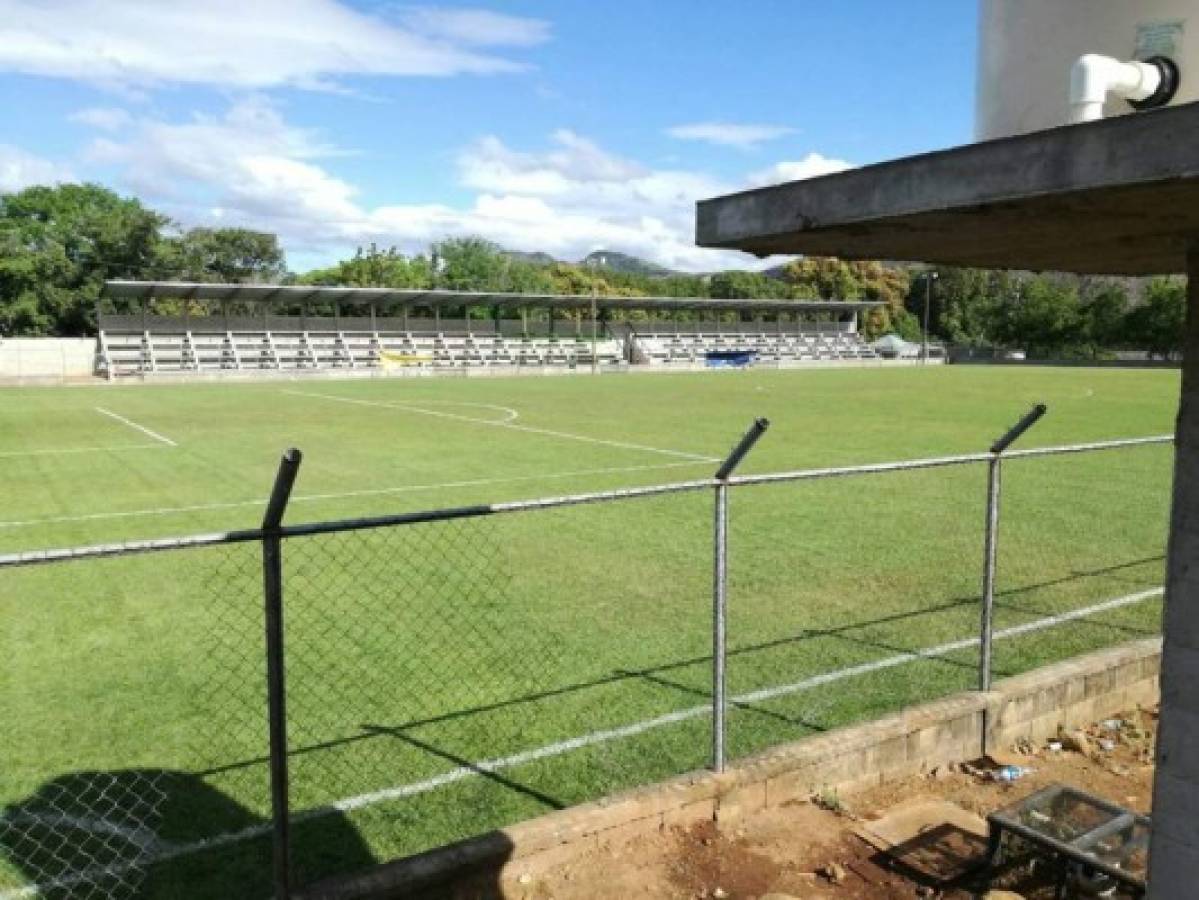 FOTOS: Exóticas canchas en Honduras donde juegan fútbol burocrático