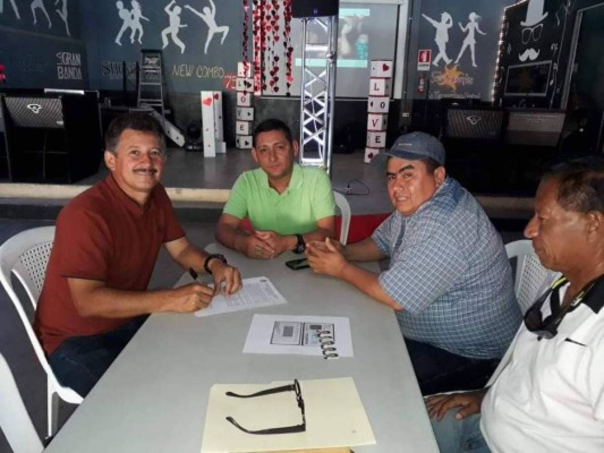 Mauro Reyes renuncia a Suchitepéquez y firma con Real Juventud de Liga de Ascenso