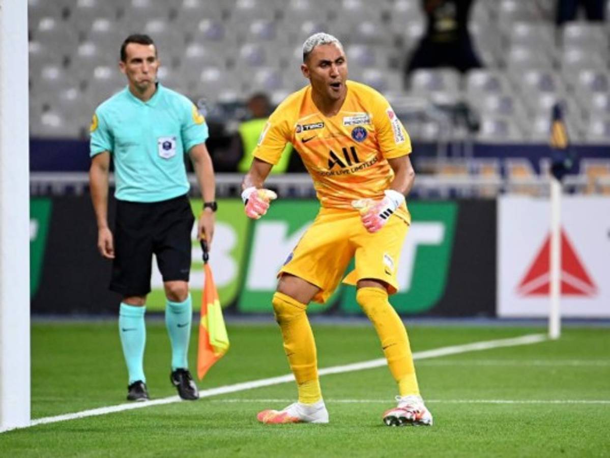 Grito de título de Keylor Navas, la selfie de Neymar y Mbappé sin muletas: Así festejó PSG la Copa de Francia
