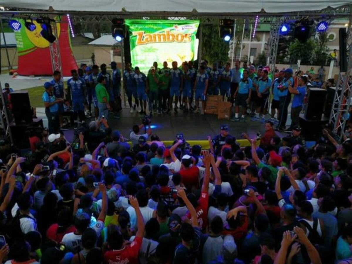 ¡Una locura! Selección de Honduras se llevó un gran cariño de Chamelecón