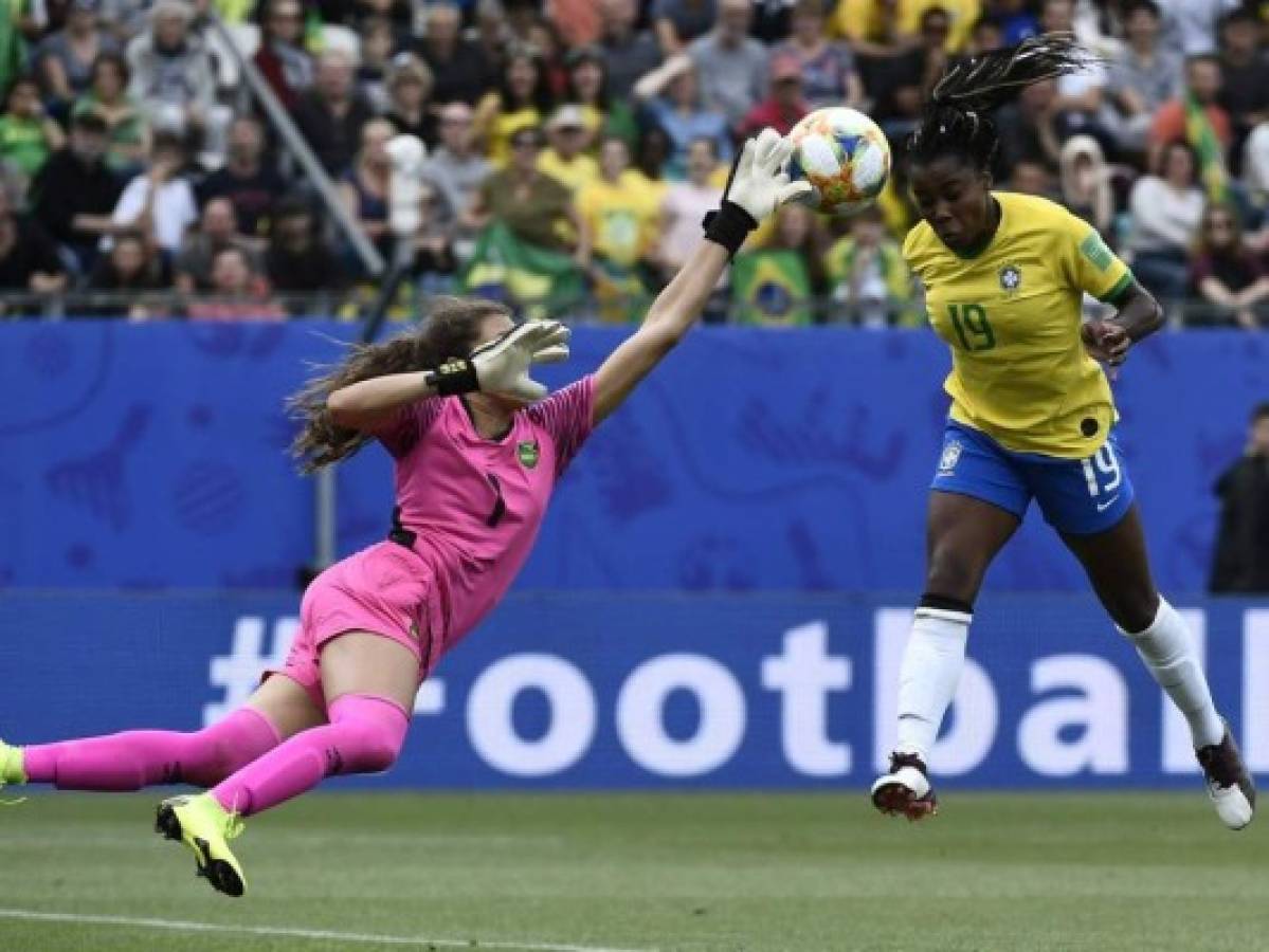 Sydney Schneider, la portera de la Selección Femenina de Jamaica