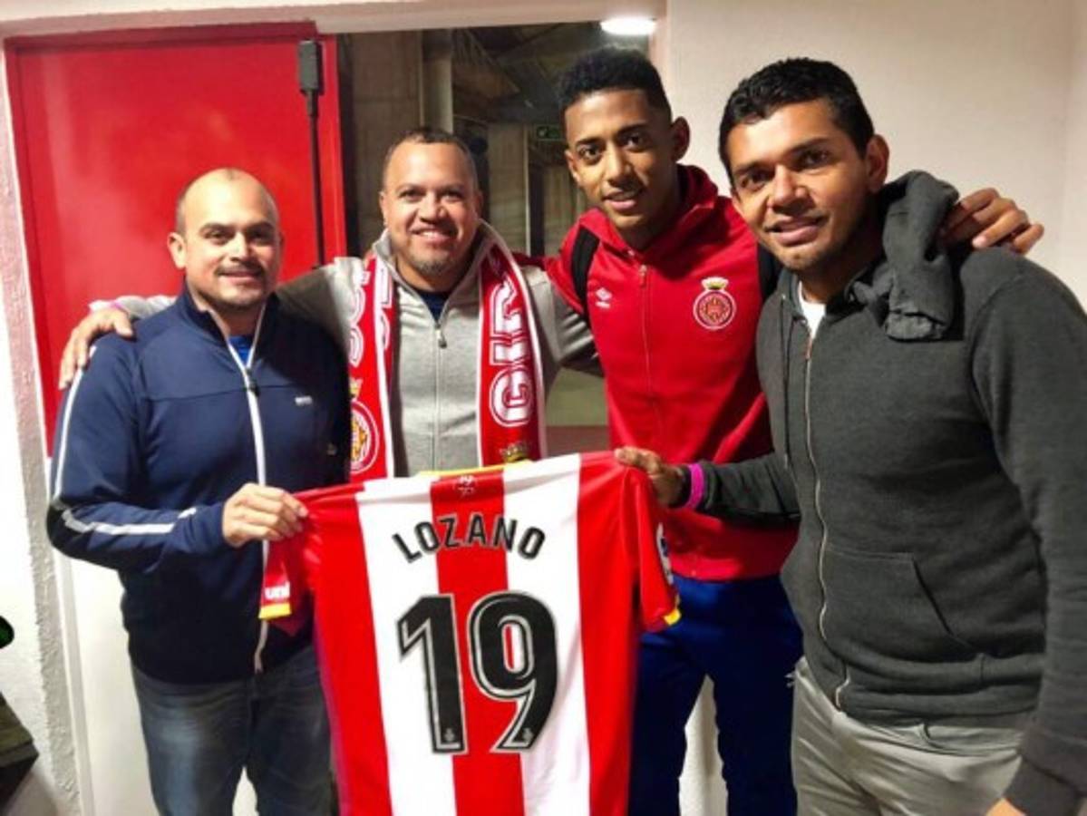 FOTOS: El festejo íntimo del Choco Lozano y la camisa para Amado Guevara