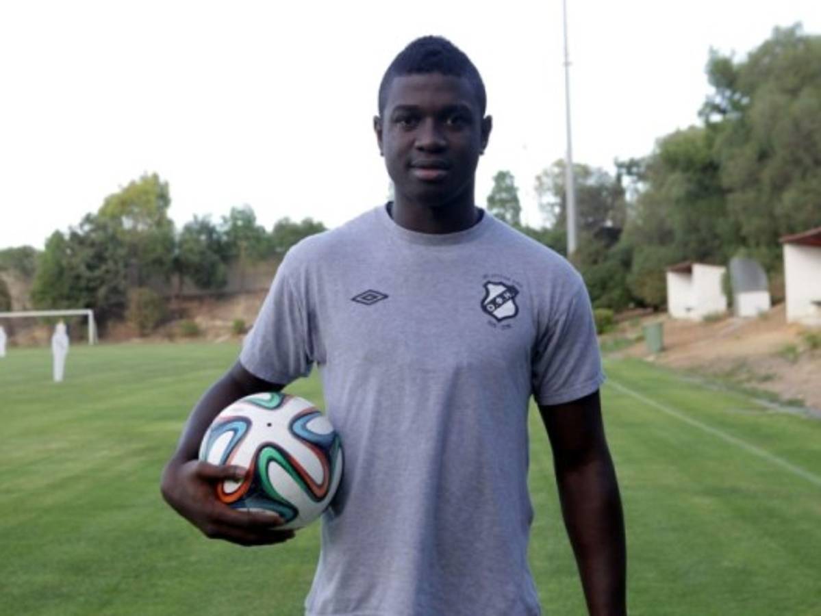 Mayron George debutó con derrota del OFI Creta en Grecia