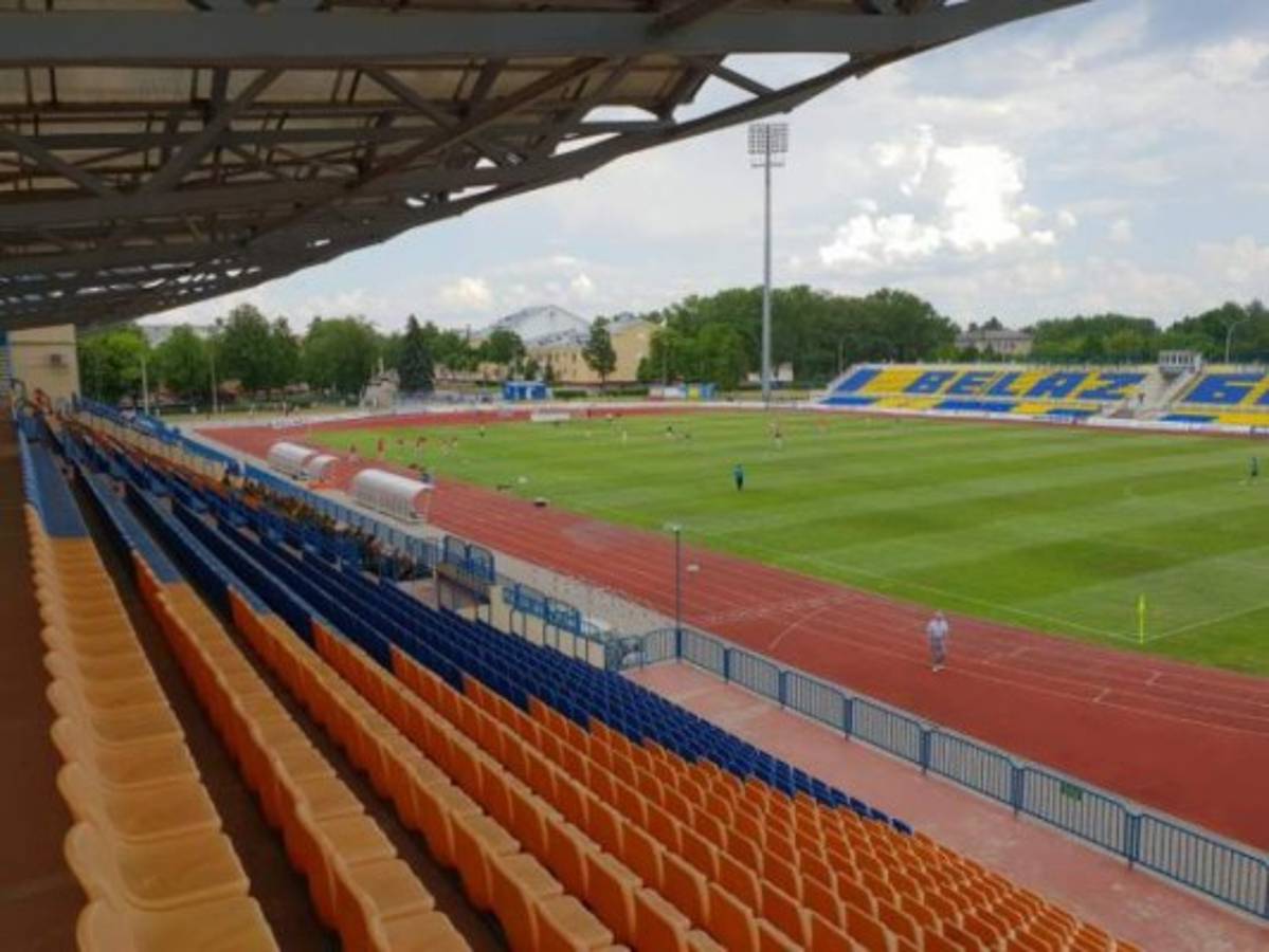 ¡Pequeño y humilde! Así es el estadio Torpedo, recinto que albergará el amistoso Honduras vs. Bielorrusia