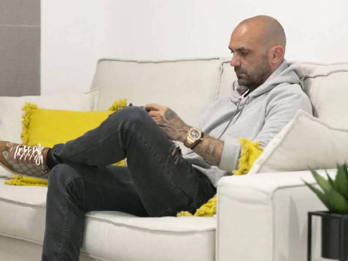 De jugar en el Real Madrid de los “Galácticos” a ser decorador de interiores; el motivo por el que estuvo en la cárcel