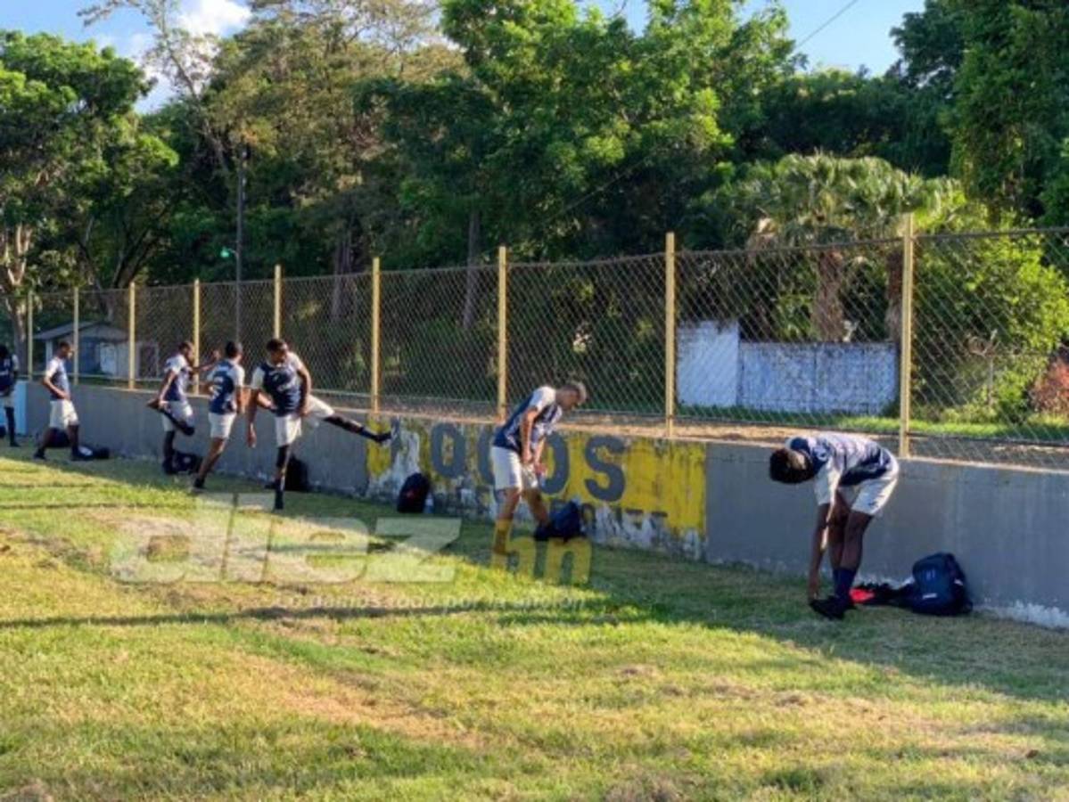Medidas de bioseguridad y distanciamiento: Así fue el primer día de trabajo de la Sub-20 de Honduras en La Ceiba