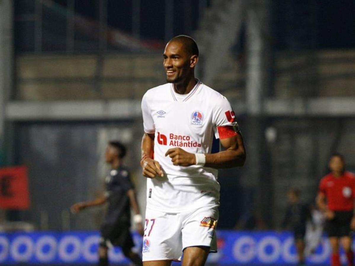 Fichajes: Olimpia amarra dos altas más para el Apertura, Motagua pasa la escoba y hondureño ficha en Alemania