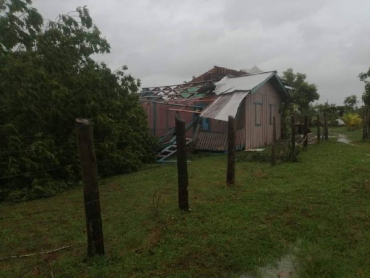 Inundaciones y 40 casas caídas: Las lluvias del huracán Iota ya dejan desastres en Honduras