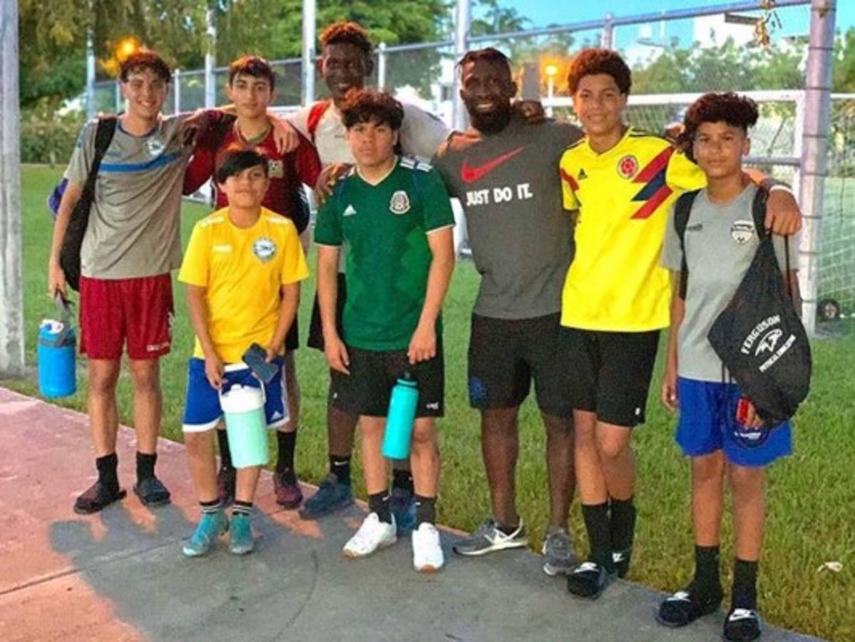 Fotos: La vida de Hendry Thomas en Miami mientras prepara su regreso a las canchas