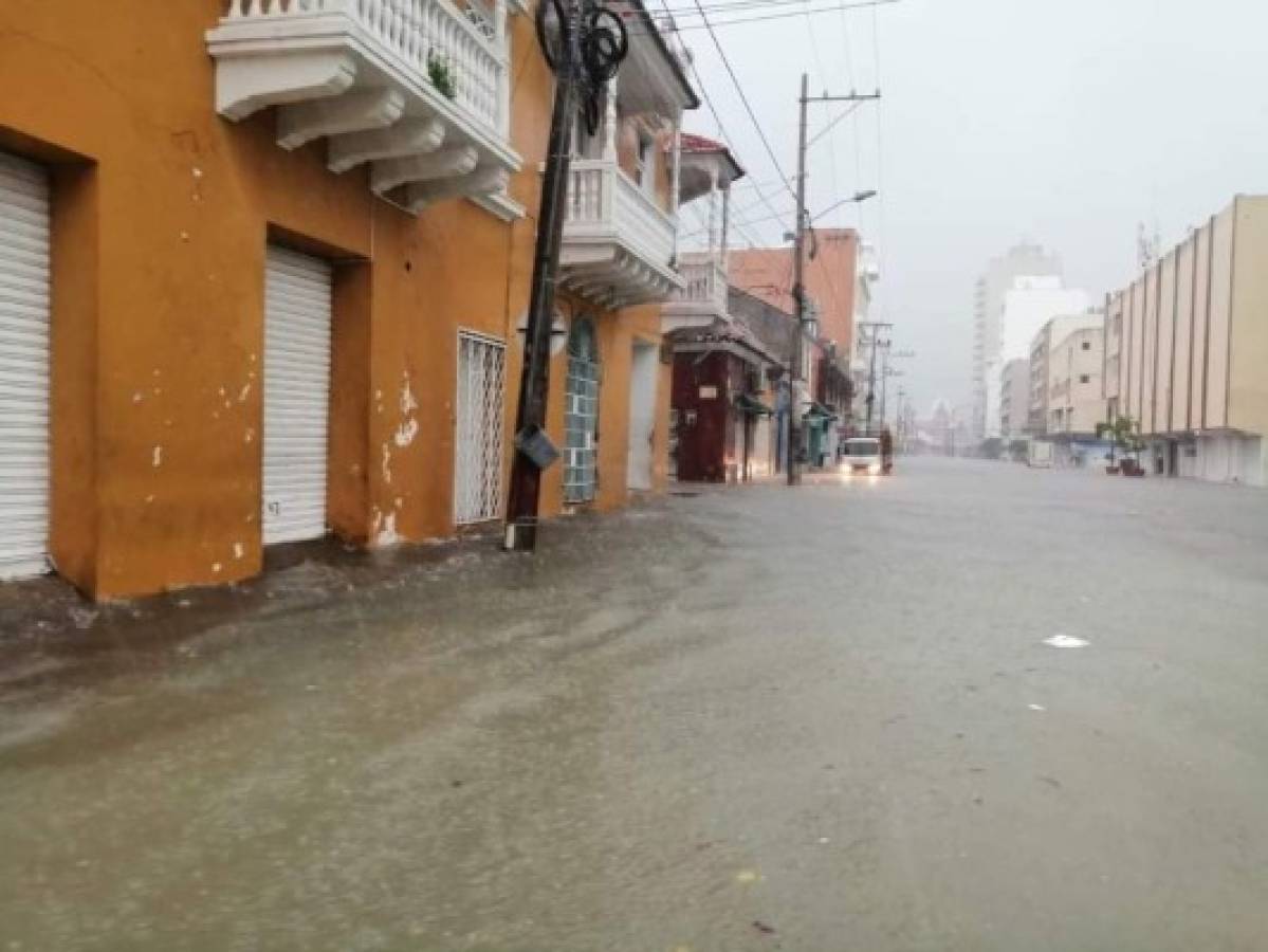 La tormenta Iota golpea a Colombia; Cartagena de Indias, bajo el agua