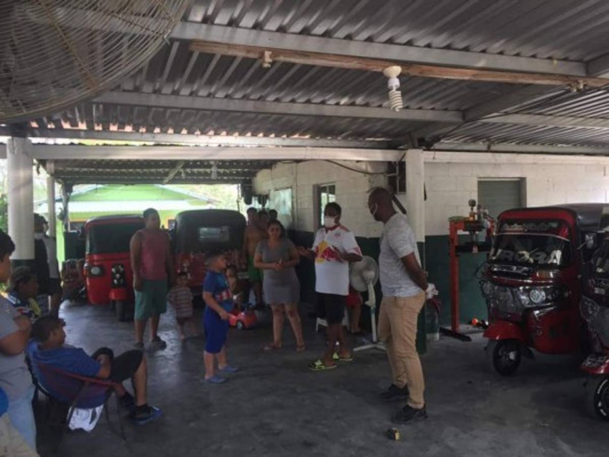 ¡Por tierra y por mar! Osman Chávez reparte alimentos en los pueblos garífunas