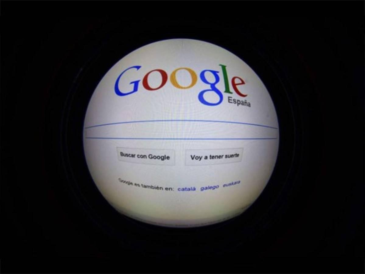 Google, forzado a pagar por contenidos, cierra su página en España