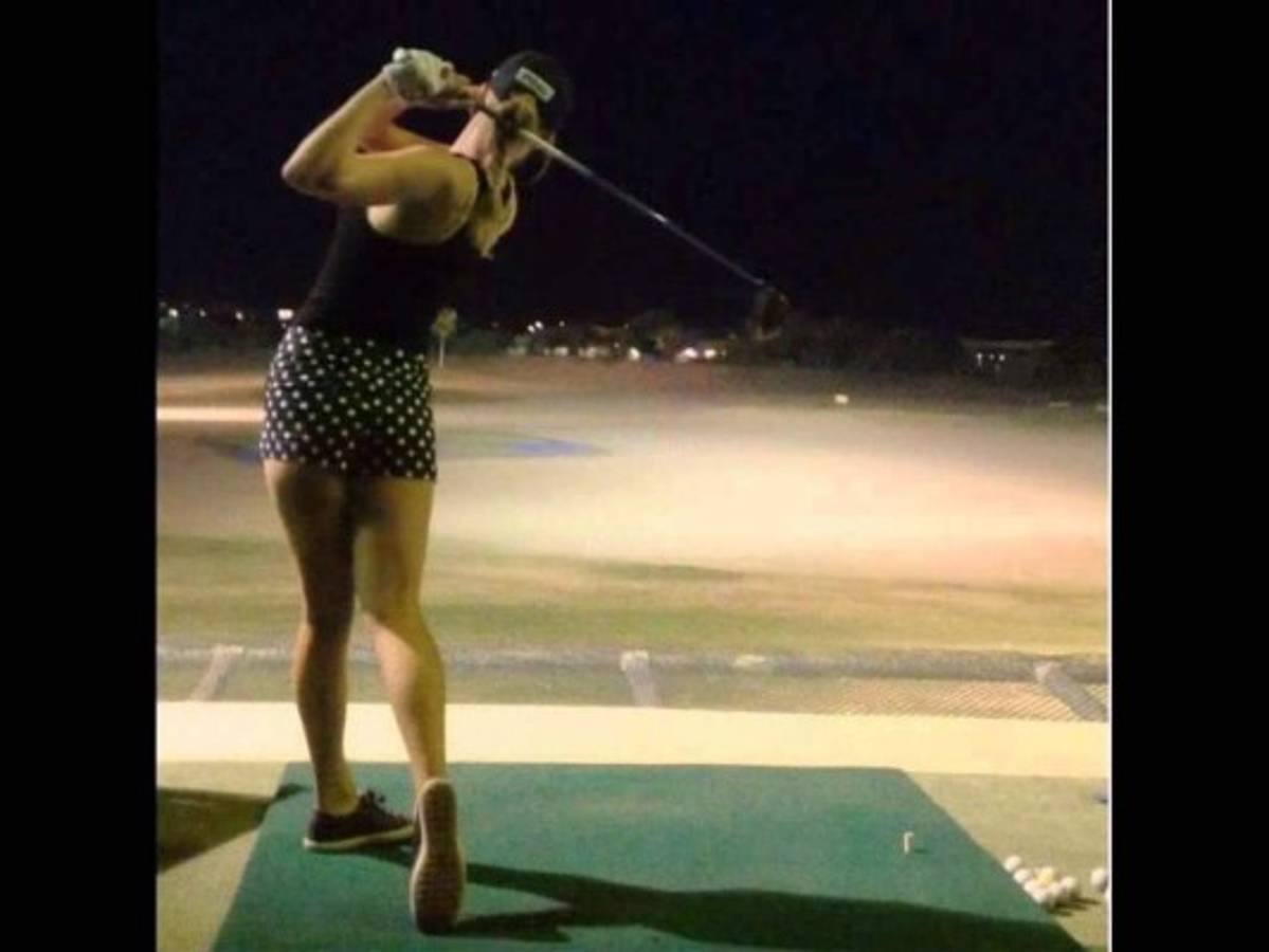 La hermosa musa del golf