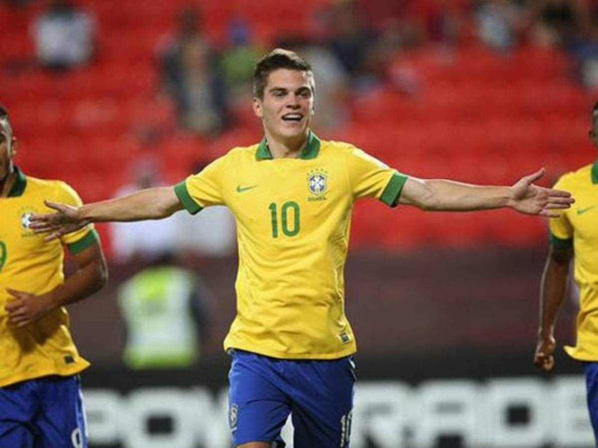 Los 41 jugadores cedidos que pueden salvar al Chelsea tras el castigo de FIFA