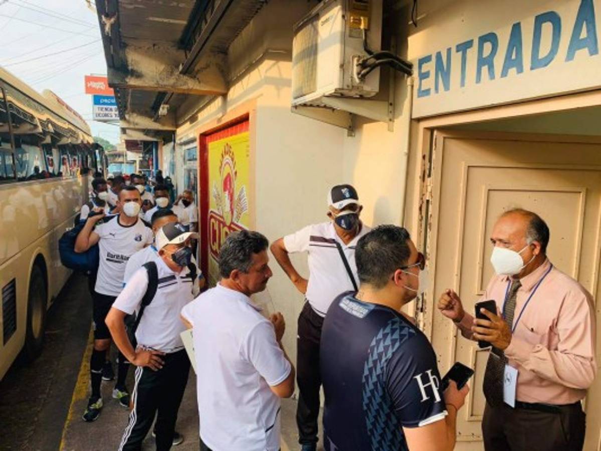 NO SE VIO: El hijo del 'Cuervo” Maradiaga y el sobrino de Maynor Figueroa jugaron; sin luz en La Ceiba