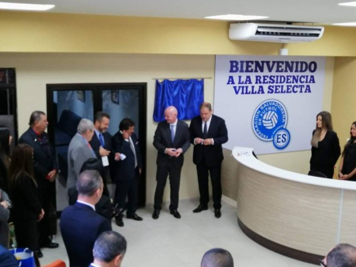¡Bonito y moderno! Gianni Infantino inaugura el hotel de las selecciones de El Salvador