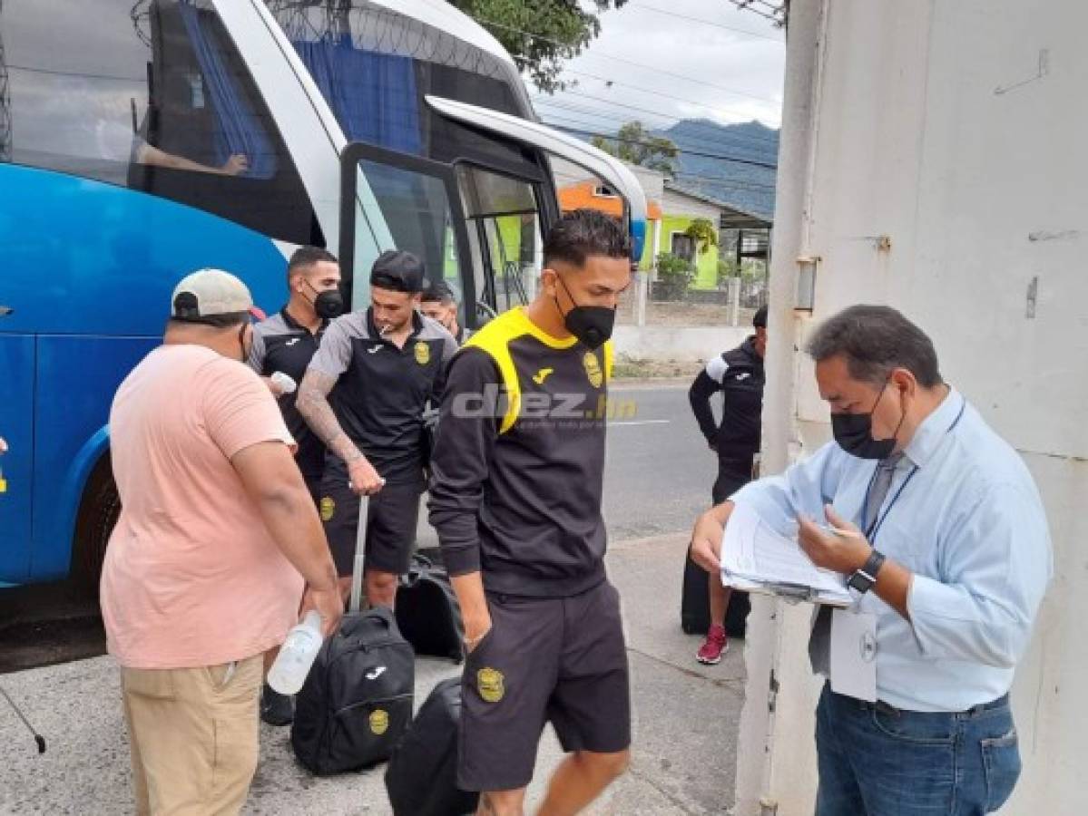 Belleza en el Morazán y Ramiro Rocca hizo su llegada a lo Neymar previo al derbi sampedrano