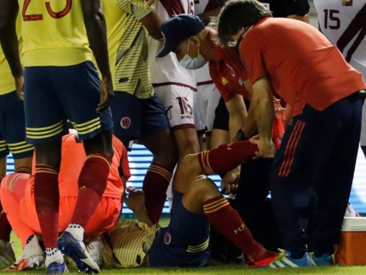 NO SE VIO EN TV: Así fue captado Neymar en la paliza de Brasil y la triste foto de Arias