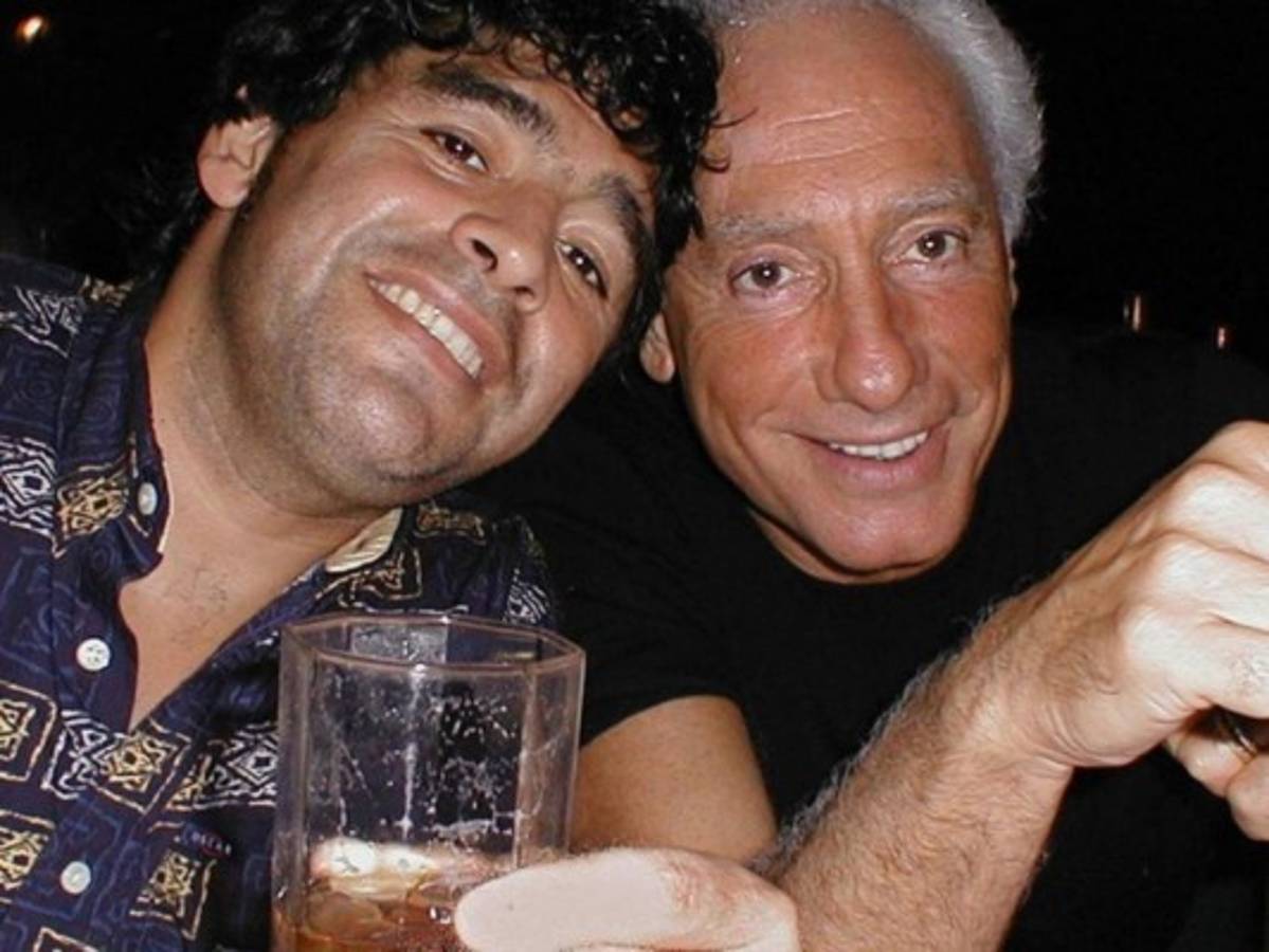 El día que Diego Maradona llegó a México, le faltaron el respeto... ¡y se vengó de Luis Miguel!