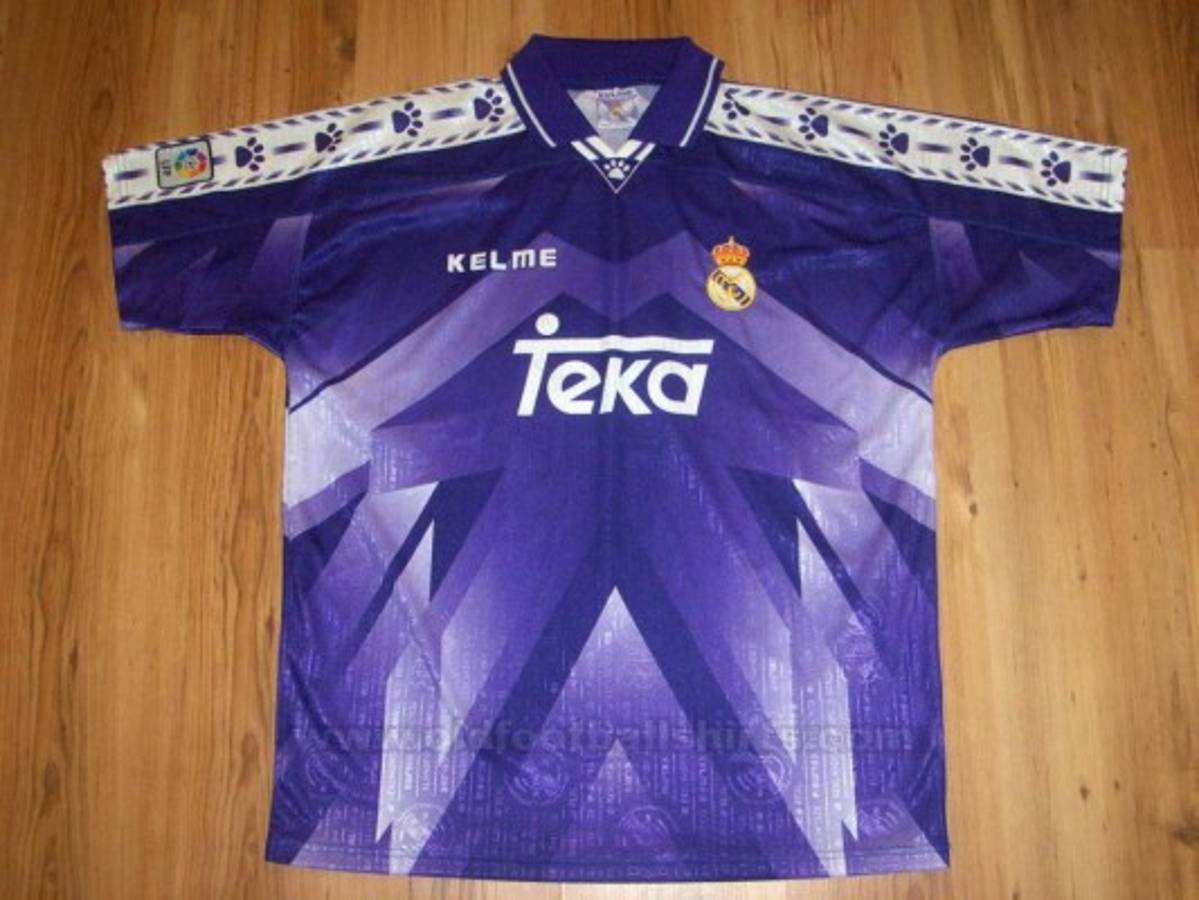 Los uniformes más feos en la historia del Real Madrid y Barcelona